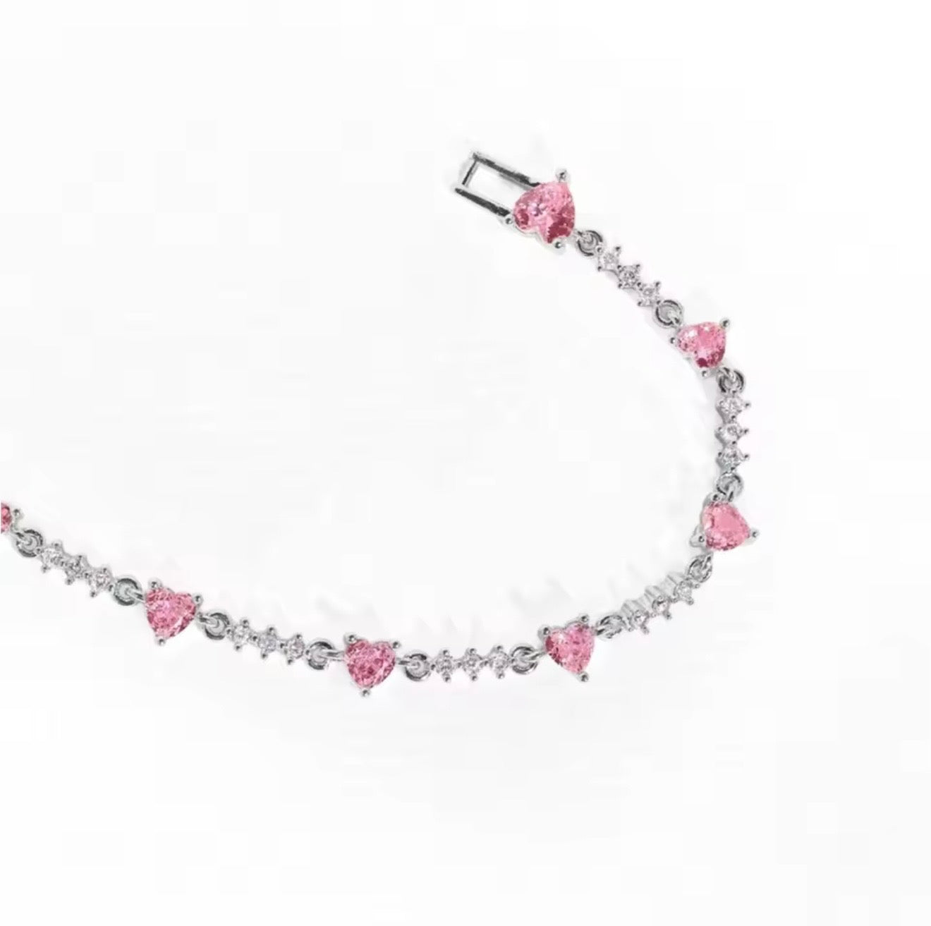 Srdiečkový náramok